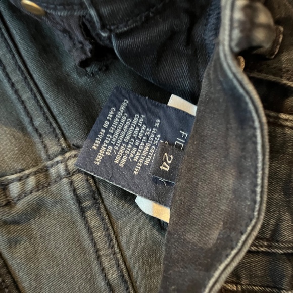 Fidelity Gwen High Rise Skinny Jeans, size 24, dark blue. - Picture 6 of 8